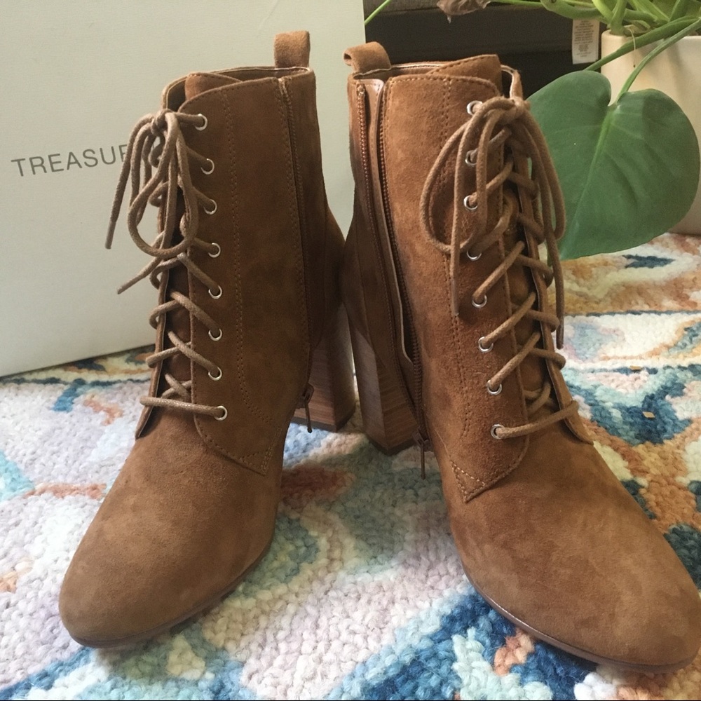 Brand new 8.5M Treasure and bond suede ankle boots